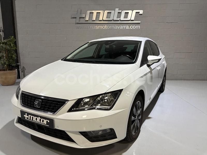Usado Seat Leon Style 150 CV (110 kW) 2020 Blanco Berlina