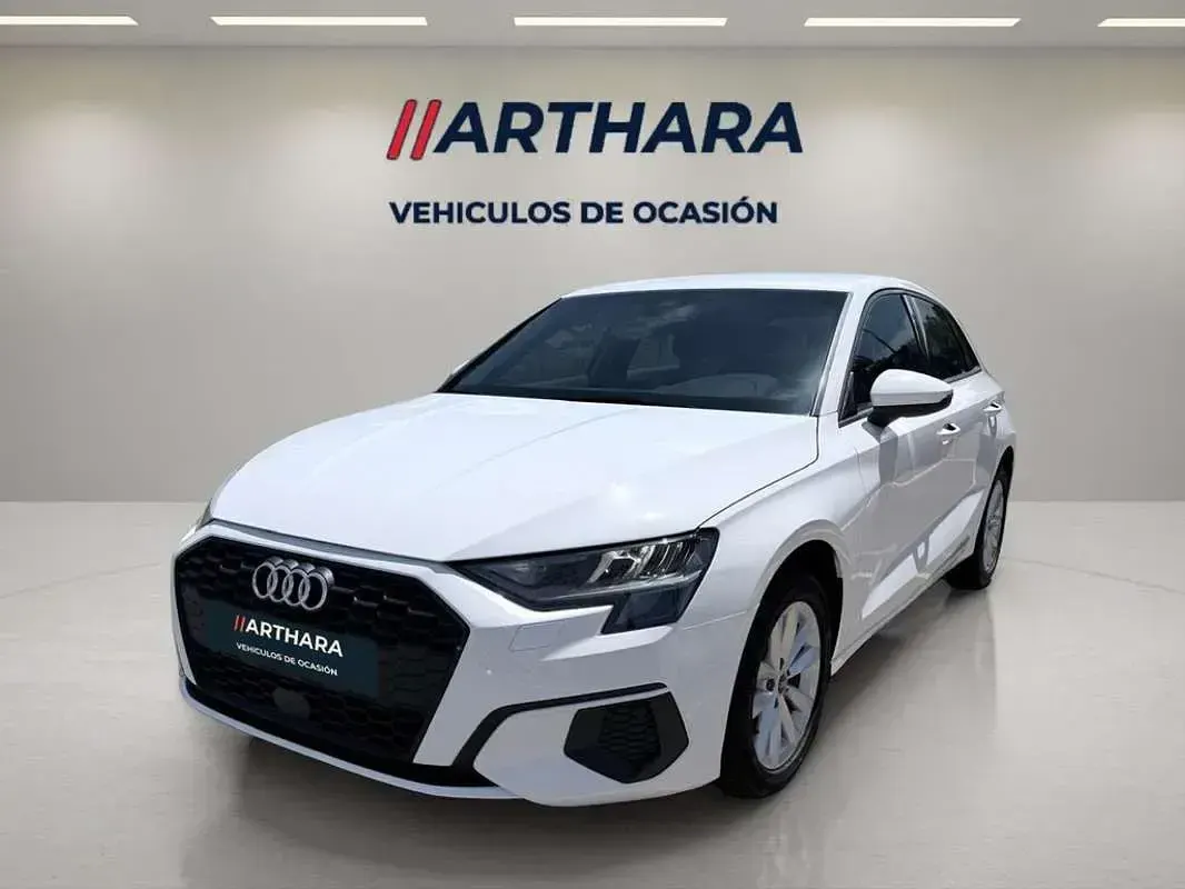 Usado Audi A3 Sportback Advanced 150 CV (110 kW) 2023 Blanco Utilitario