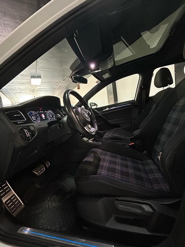 Usado VW Golf VII Advance 204 CV (150 kW) 2017 Blanco Utilitario