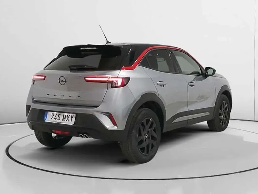 Usado Opel Mokka 136 CV (100 kW) 2025 Gris SUV