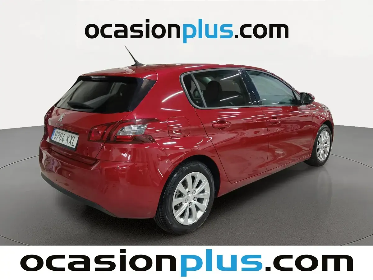 Usado Peugeot 308 Style 131 CV (96 kW) 2019 Rojo Utilitario