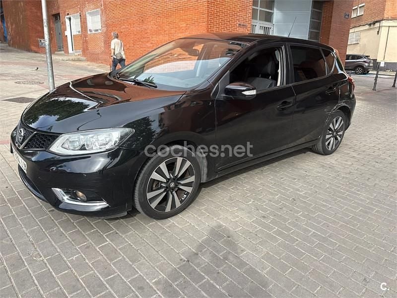 Usado Nissan Pulsar Acenta 115 HP (84 kW) 2015 Preto Citadino