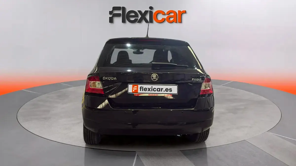 Usado Skoda Fabia Ambition 95 CV (69 kW) 2018 Negro Utilitario
