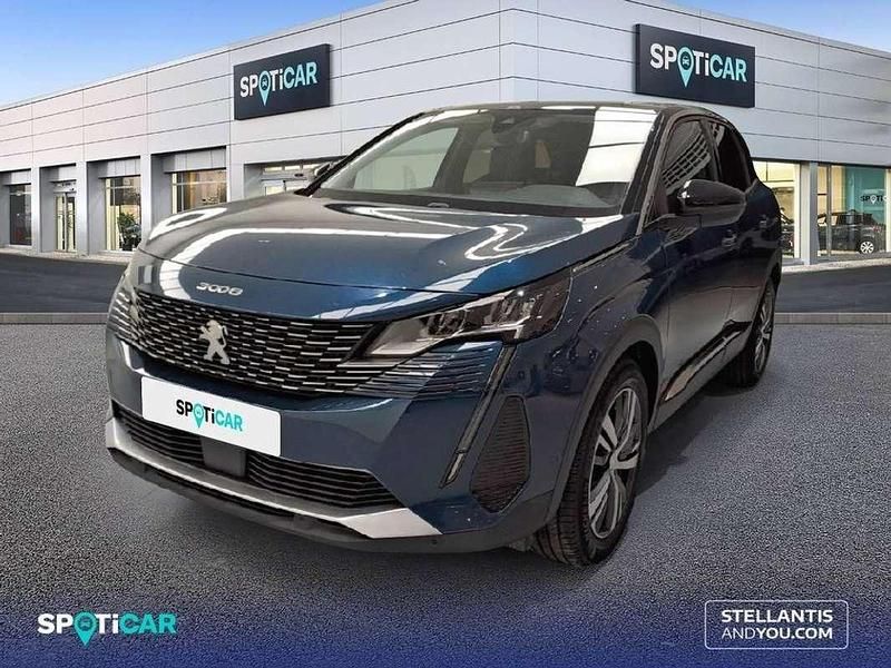 Usado Peugeot 3008 Allure 131 CV (96 kW) 2022 Azul SUV