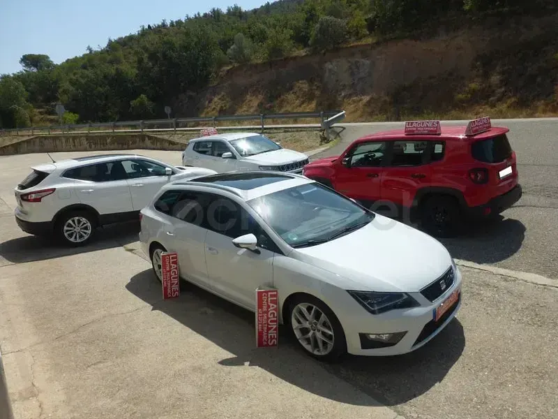 Usado Seat Leon FR 150 CV (110 kW) 2016 Blanco Familiar