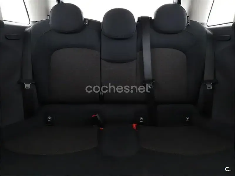 Usado Mini One D 95 CV (69 kW) 2018 Gris / plata Utilitario