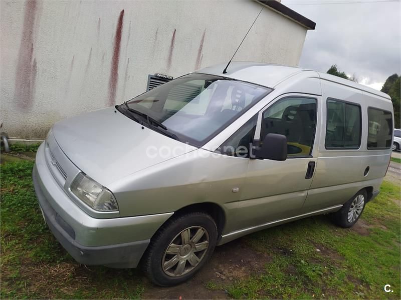 Usado Fiat Ulysse Dynamic 120 CV (88 kW) 2009 Gris / plata Monovolumen