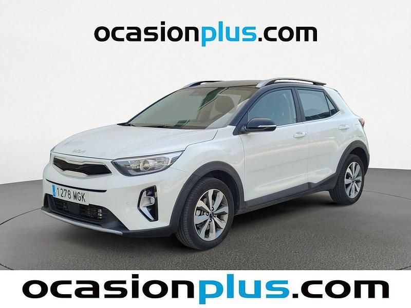 Blanco Usado 2023 Kia Stonic SUV | 17.728 € (Precio justo) - Imagen 1/4