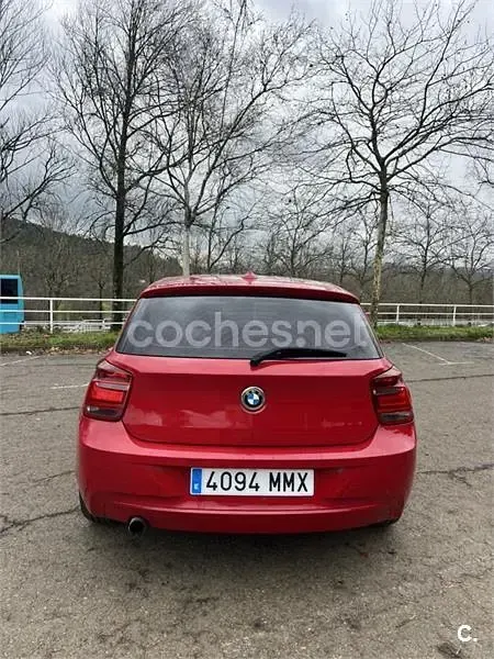Usado BMW 116 122 CV (89 kW) 2012 Rojo Utilitario