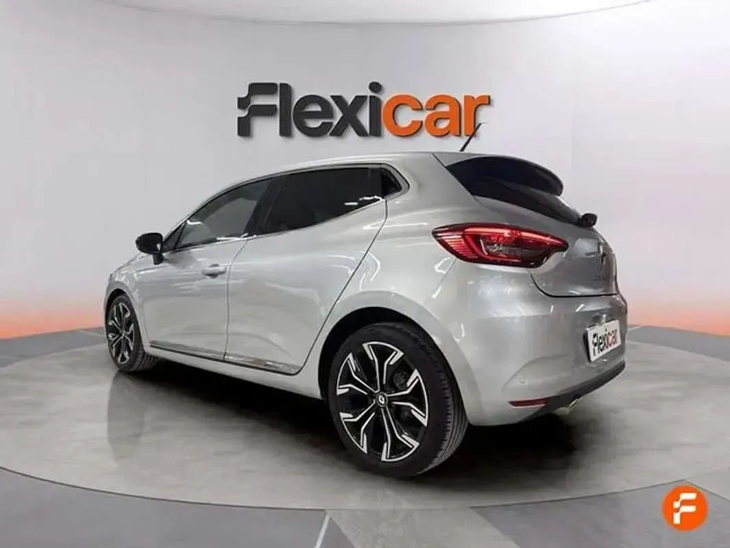 Usado Renault Clio Intens 91 CV (66 kW) 2021 Gris Utilitario