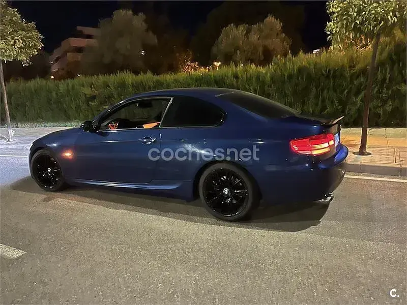 Usado BMW 325 218 CV (160 kW) 2009 Azul Coupe