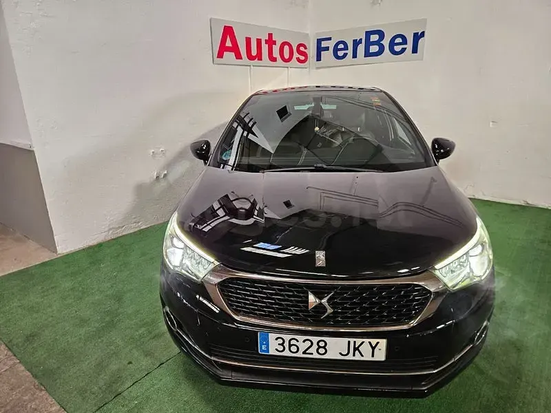 Usado DS Automobiles DS4 Style 131 CV (96 kW) 2017 Azul Berlina