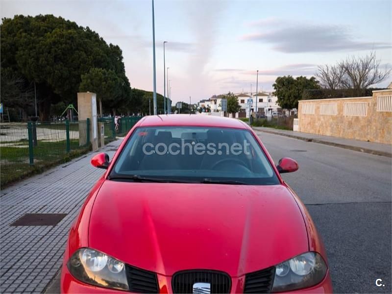 Usado Seat Ibiza Reference 85 CV (62 kW) 2007 Rojo Utilitario