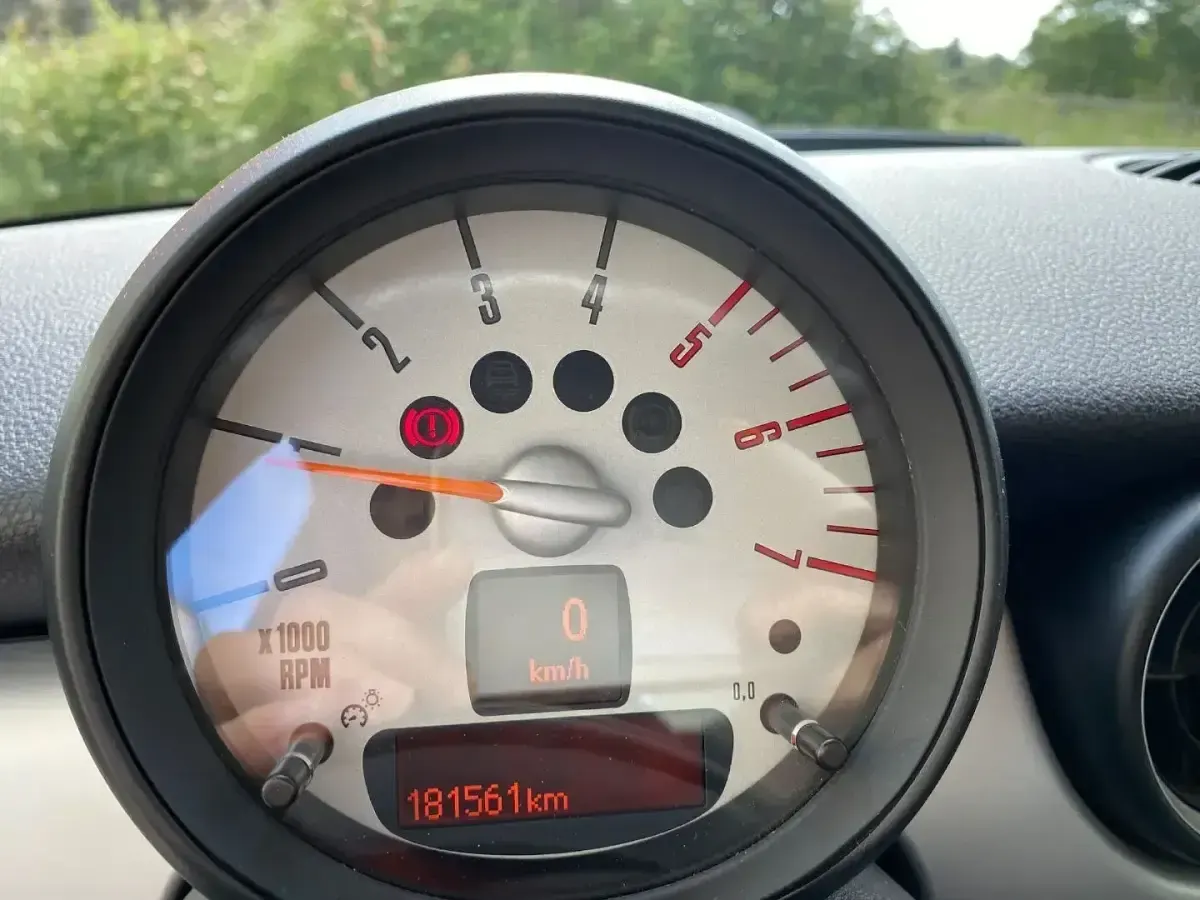 Używany Mini One D 90 KM (66 kW) 2011 Czerwony Hatchback