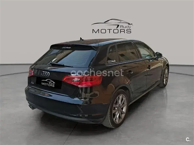 Usado Audi A3 Ambiente 150 CV (110 kW) 2014 Negro Berlina