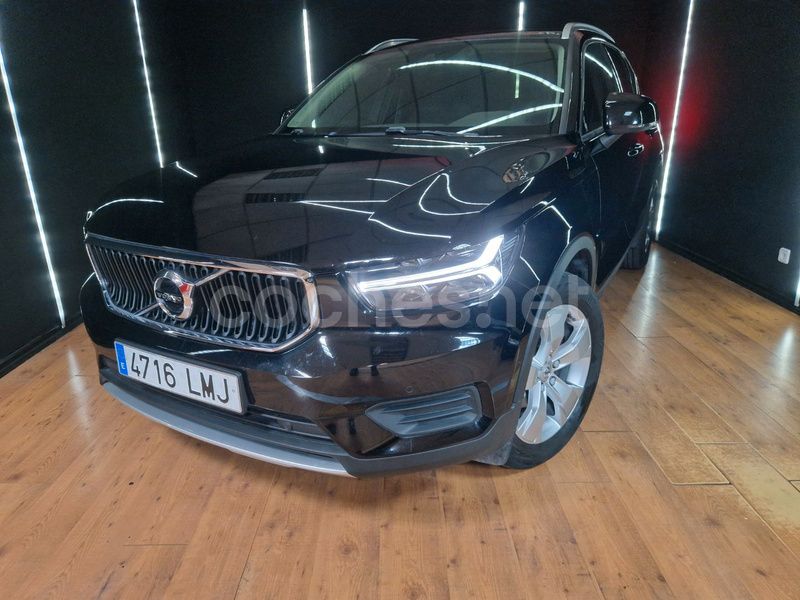Usado Volvo XC40 Momentum 129 CV (94 kW) 2021 Negro SUV