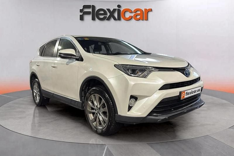 Blanco Usado 2018 Toyota RAV4 Hybrid Advance SUV | 24.990 € (Precio justo) - Imagen 1/4