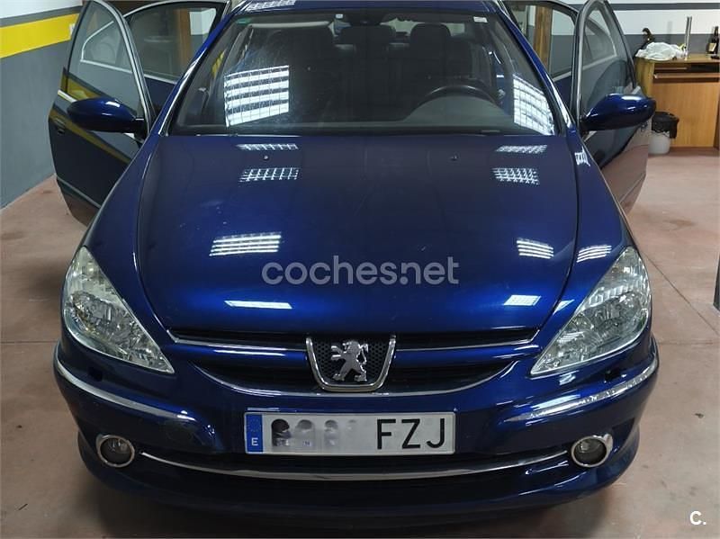 Occasion Peugeot 607 136 ch (100 kW) 2008 Bleue Berline