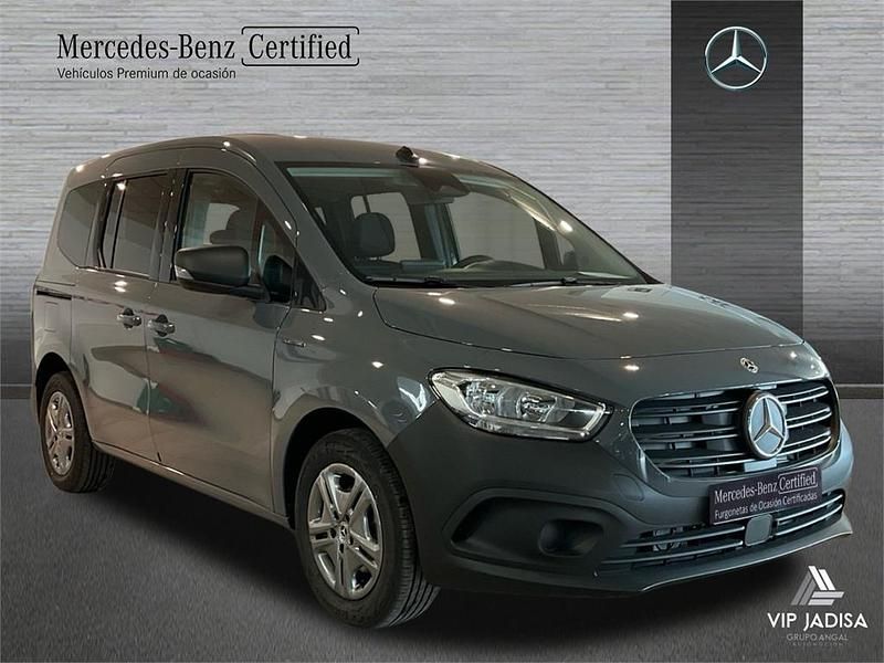 Usado Mercedes eCitan 89 kW (122 CV) 2024 Gris / plateado Familiar