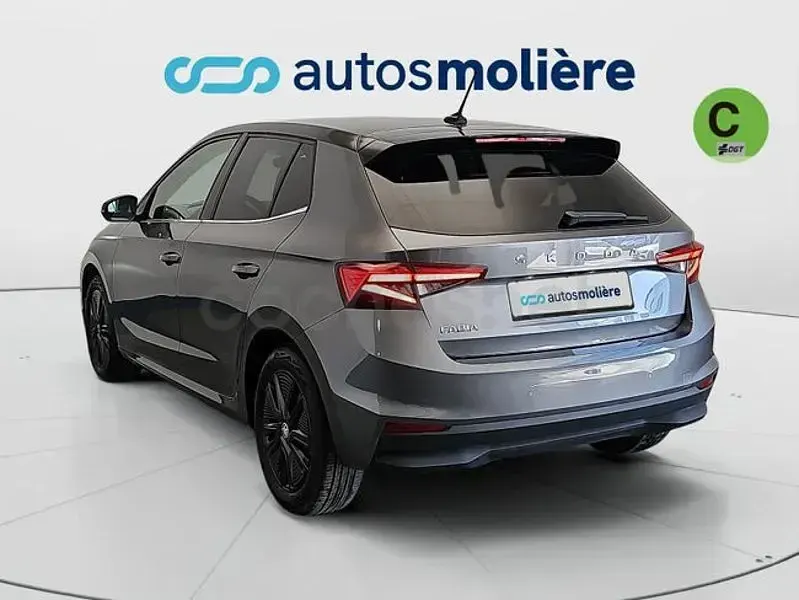 Usado Skoda Fabia Style 95 CV (69 kW) 2023 Gris / plata Utilitario
