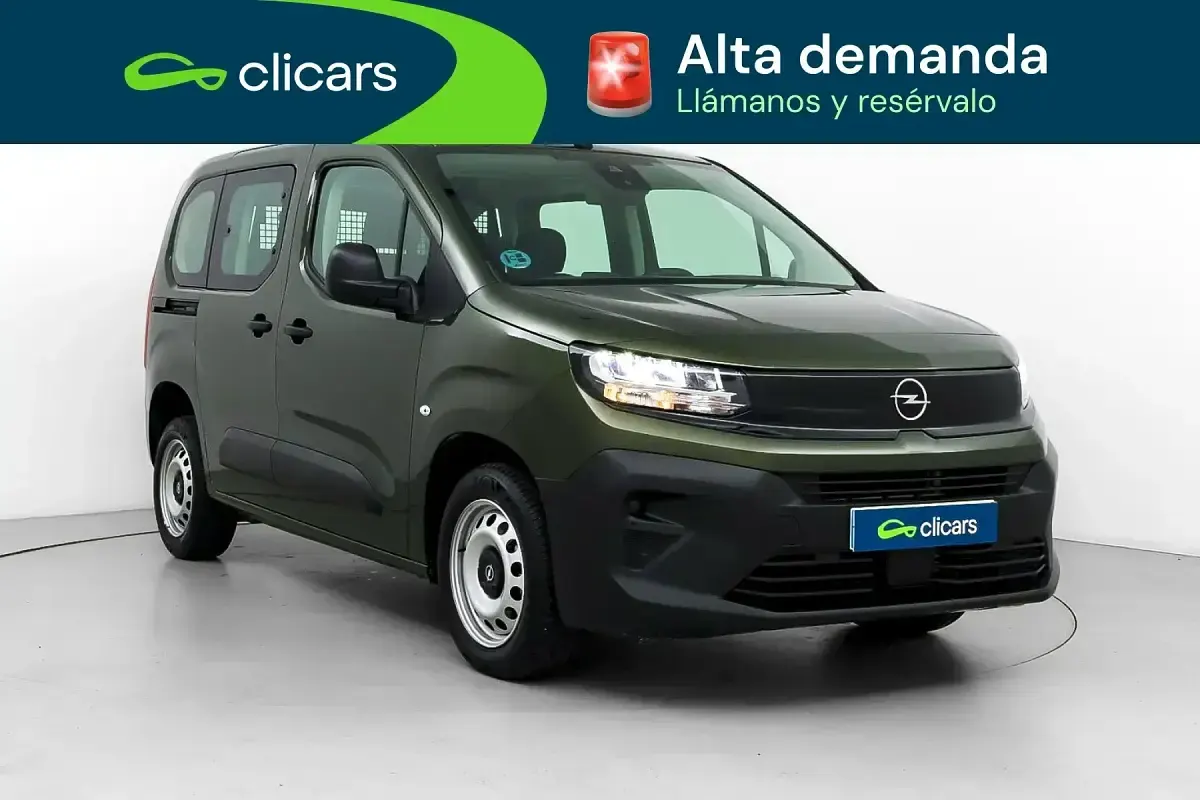 Usado Opel Combo Edition 100 CV (73 kW) 2025 Verde Monovolumen