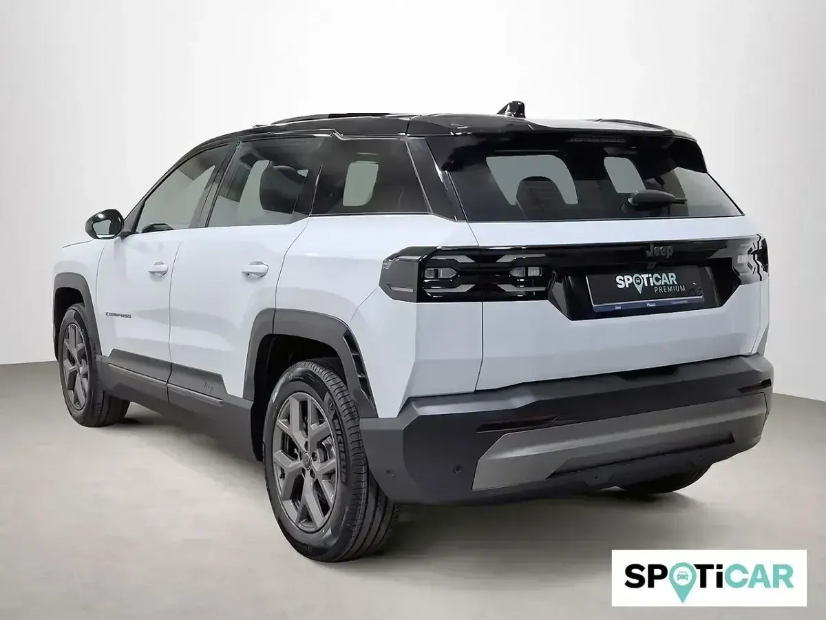 Uusi Jeep Compass Altitude 145 HP (106 kW) 2026 Musta Katumaasturi