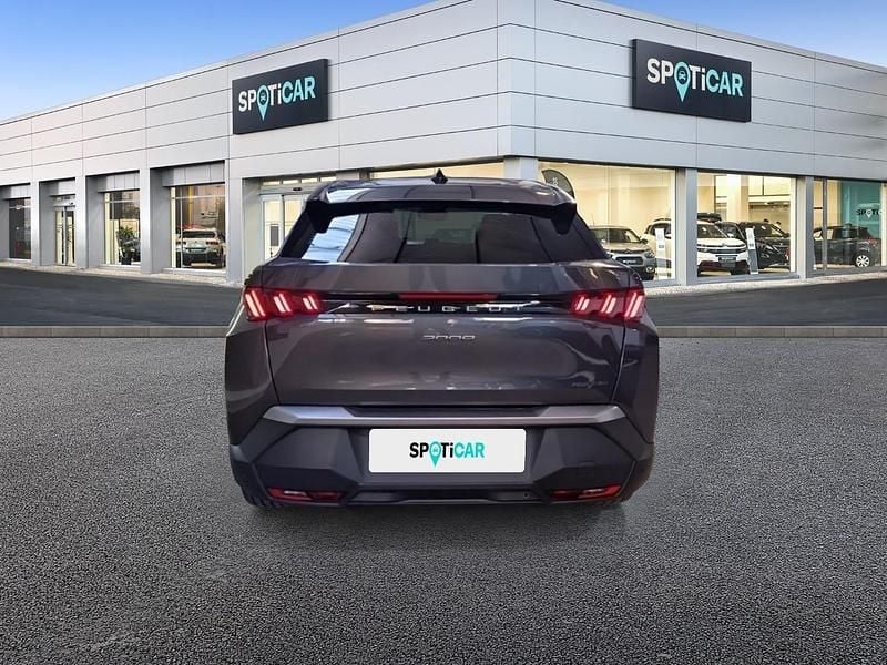 Usado Peugeot 3008 Allure 136 CV (100 kW) 2025 Gris SUV