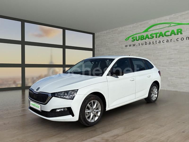 Blanco Usado 2020 Skoda Scala Ambition Utilitario | 11.300 € (Precio justo) - Imagen 1/4