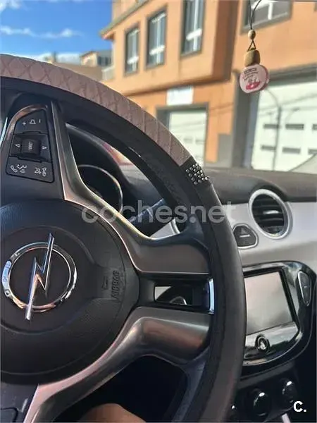 Usado Opel Adam Slam 100 CV (73 kW) 2014 Granate Utilitario
