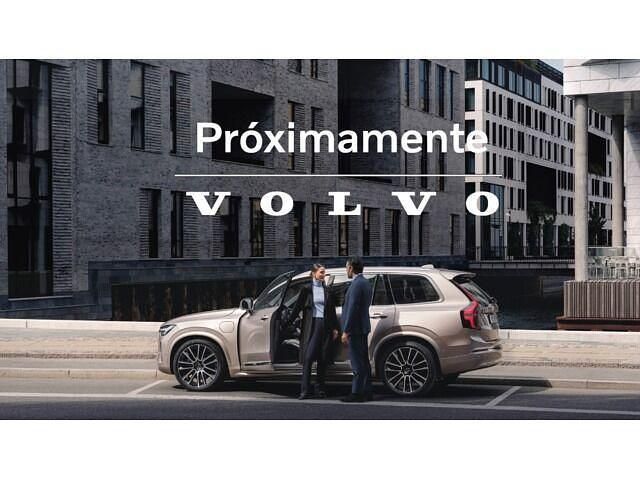 Gris Usado 2021 Volvo XC40 Momentum SUV | 24.900 € (Un poco caro) - Imagen 1/1