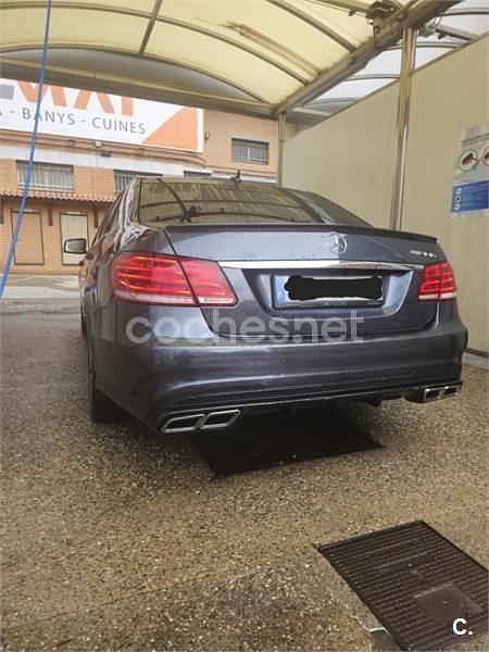 Usado Mercedes E250 Avantgarde 204 CV (150 kW) 2009 Gris / plata Berlina
