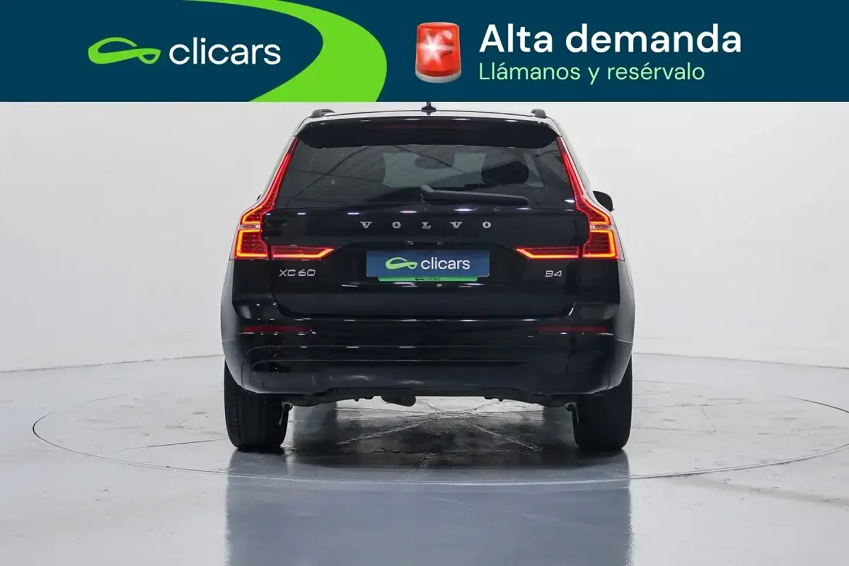 Usado Volvo XC60 Core 197 CV (144 kW) 2022 Negro SUV