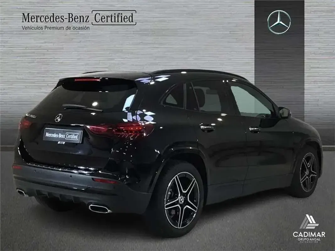 Usado Mercedes GLA200 150 CV (110 kW) 2025 SUV