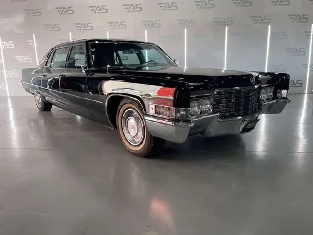 Usado Cadillac Fleetwood 220 CV (161 kW) 1969 Negro Berlina