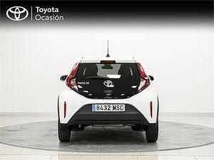 Usado Toyota Aygo Play 72 CV (52 kW) 2024 Blanco