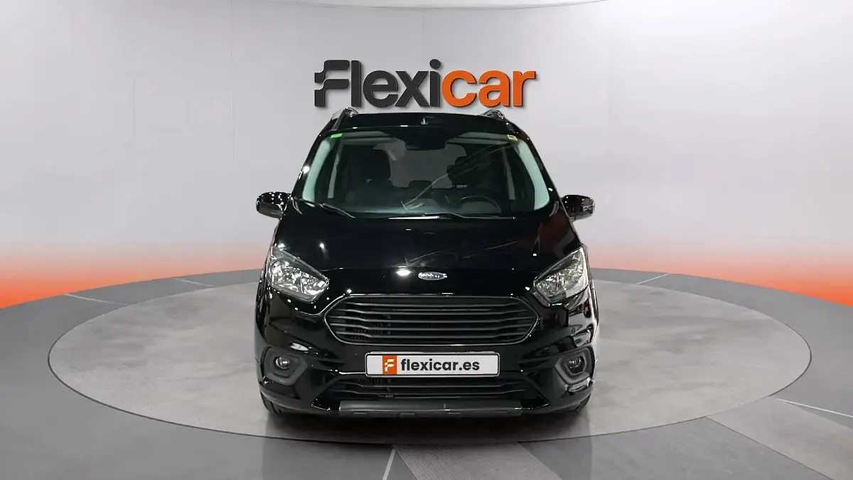 Usado Ford Tourneo Courier Sport 100 CV (73 kW) 2019 Negro Monovolumen