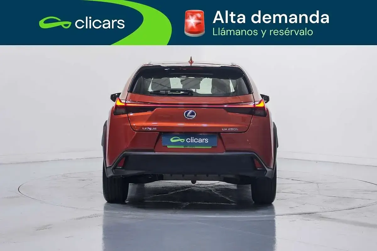 Usado Lexus UX 250h Business Edition 184 CV (135 kW) 2022 Naranja SUV