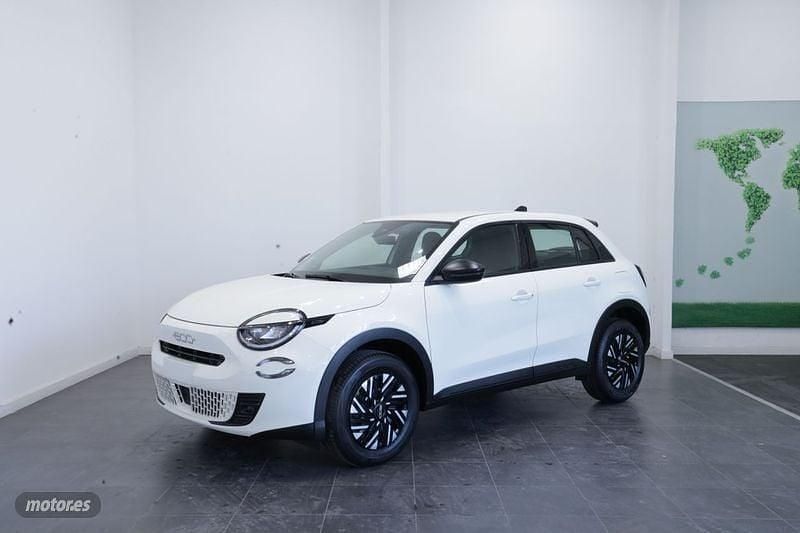 Blanco Nuevo 2025 Fiat 600 SUV | 22.990 € (Precio justo) - Imagen 1/4