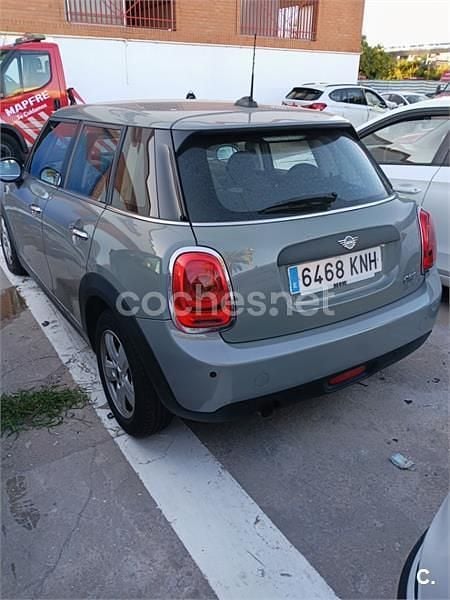 Usado Mini ONE 102 CV (75 kW) 2018 Gris / plata Utilitario