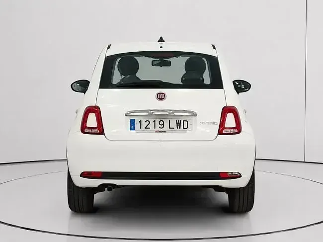 Usado Fiat 500 70 CV (51 kW) 2022 Blanco Utilitario