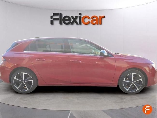 Usado Opel Astra Elegance 130 CV (95 kW) 2023 Rojo Berlina