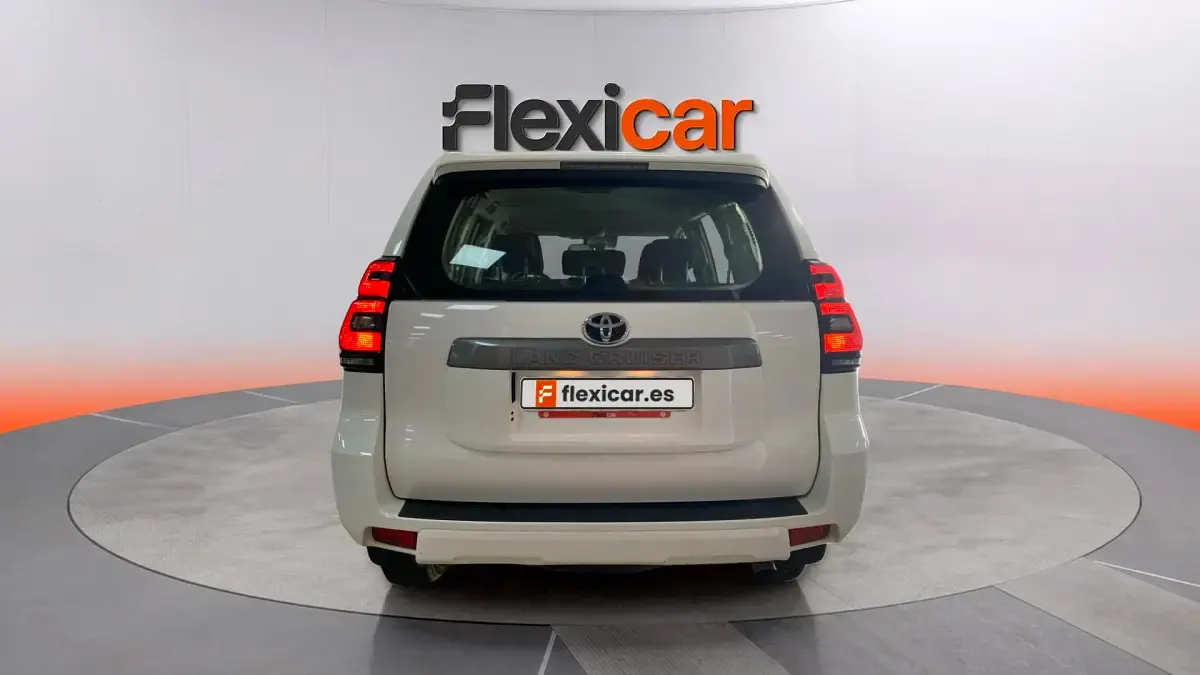 Usado Toyota Land Cruiser 204 CV (150 kW) 2024 Blanco SUV