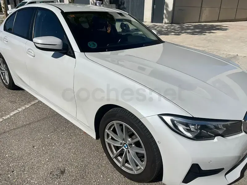 Usado BMW 318 150 CV (110 kW) 2019 Blanco Berlina