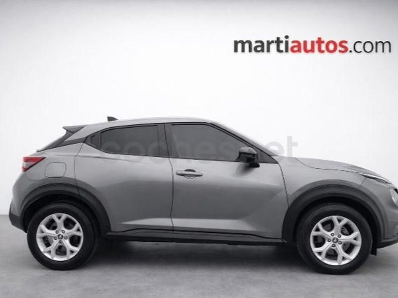 Usado Nissan Juke N-Connecta 114 CV (83 kW) 2022 Gris / plata SUV