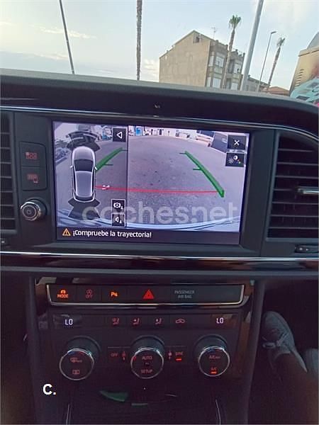 Usado Seat Leon ST FR 150 CV (110 kW) 2019 Blanco Familiar