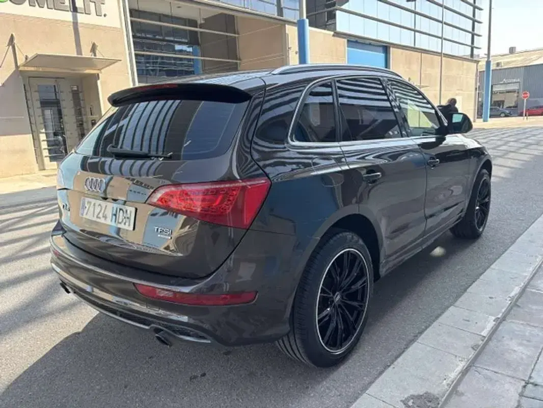 Usado Audi Q5 180 CV (132 kW) 2011 Marrón SUV