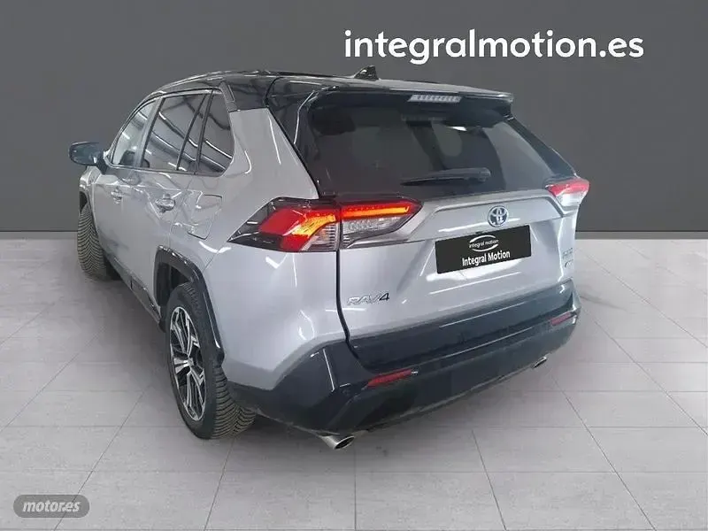 Usado Toyota RAV4 Hybrid Plus 306 CV (225 kW) 2021 Gris SUV