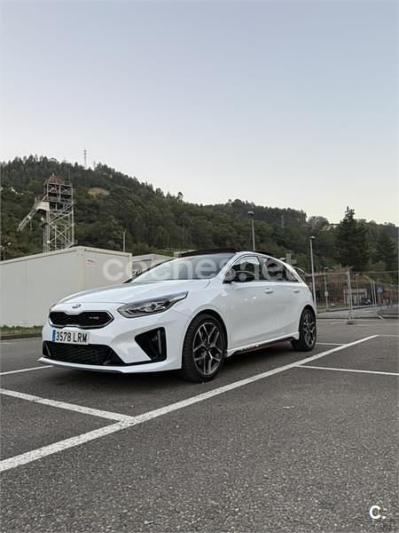 Blanco Usado 2020 Kia Ceed GT GT-Line Berlina | 21.000 € - Imagen 1/4