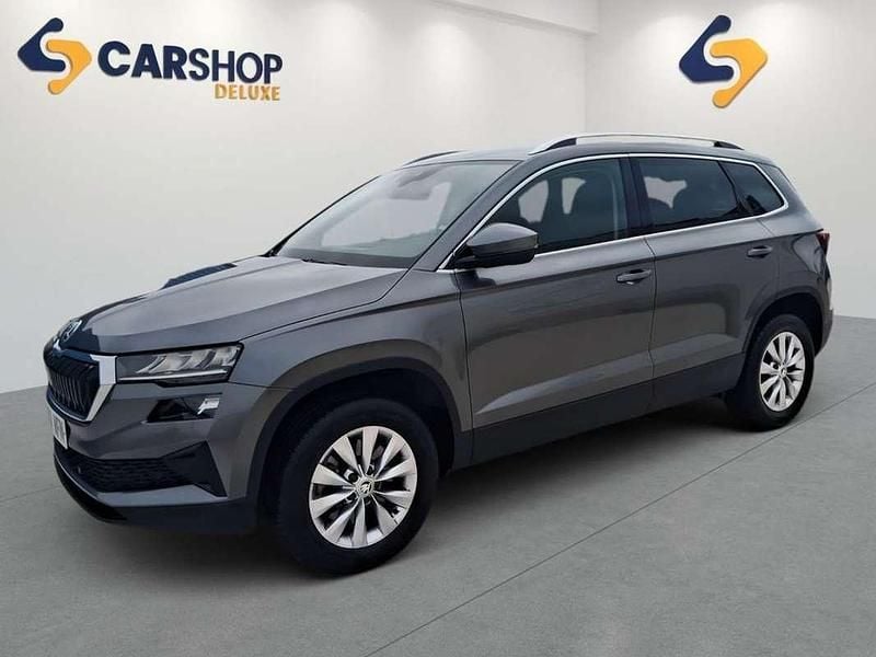 Gris / plata Usado 2023 Skoda Karoq SUV | 24.999 € (Precio justo) - Imagen 1/4