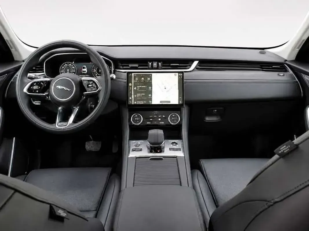 Usado Jaguar F-Pace SE 204 CV (150 kW) 2021 Azul SUV